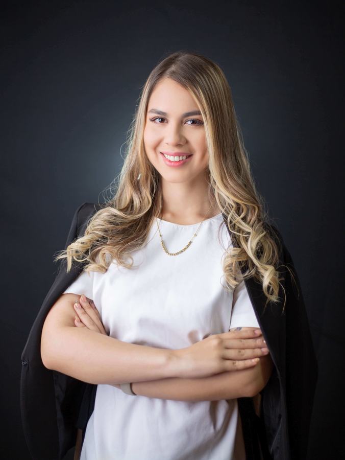 Daymaris Castillo, artista certificada PhiBrows® en Barranquilla